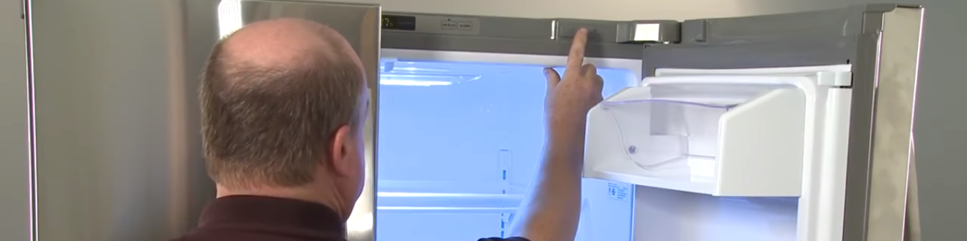 Замена выключателя холодильника LG12